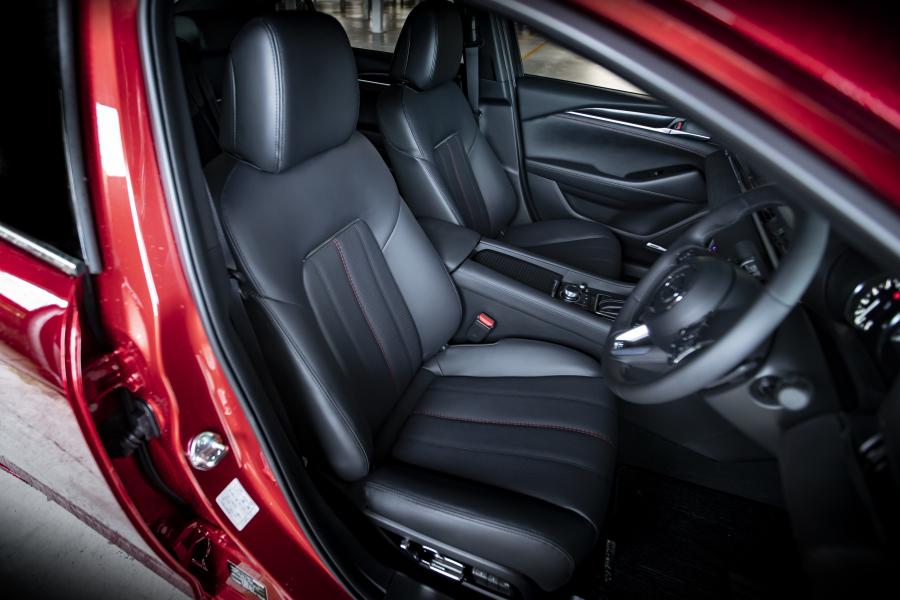 Интерьер Mazda6 (GJ) 2018 года  (JP) (фото 15 из 16)